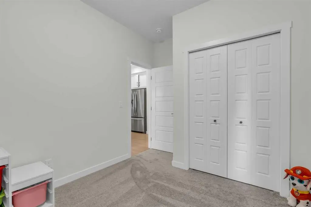 35 Versant View SW