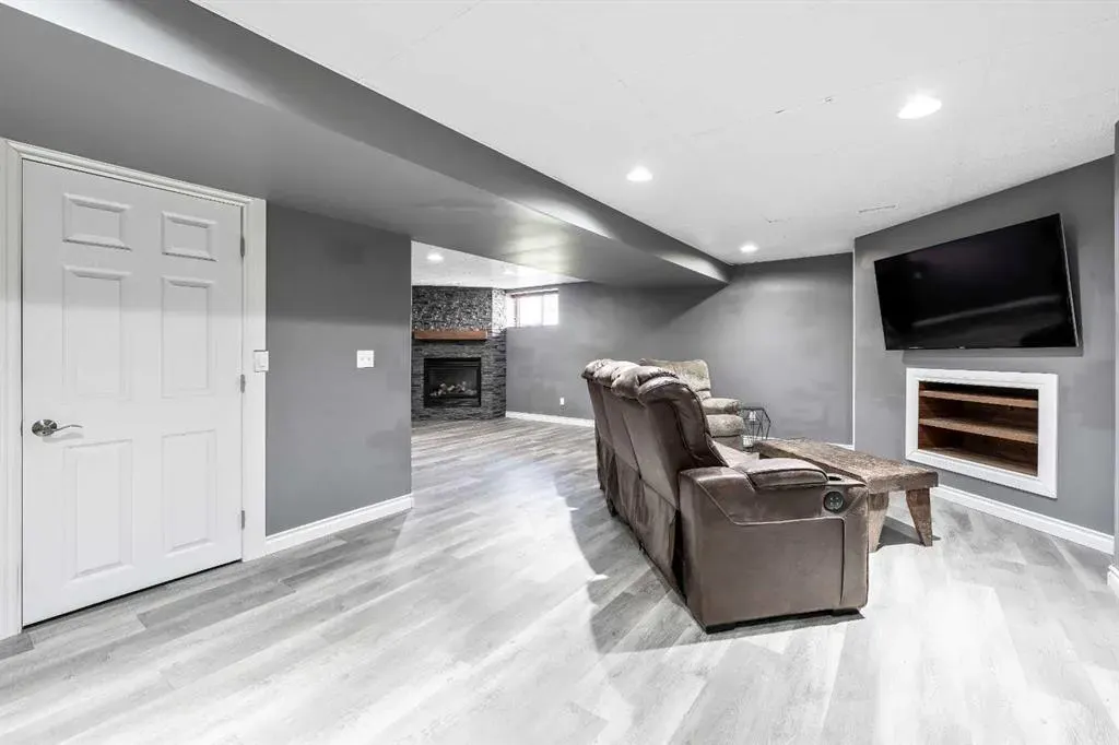20 High Ridge Crescent NW