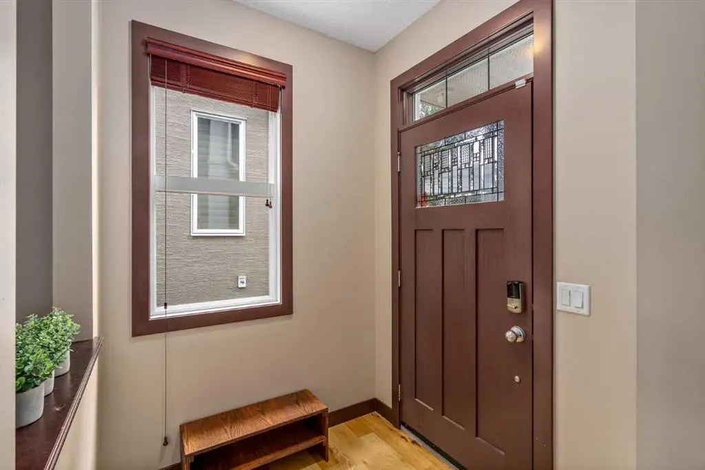 26 Mahogany Green SE