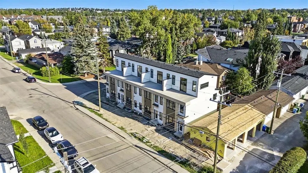 2201 32 Street SW