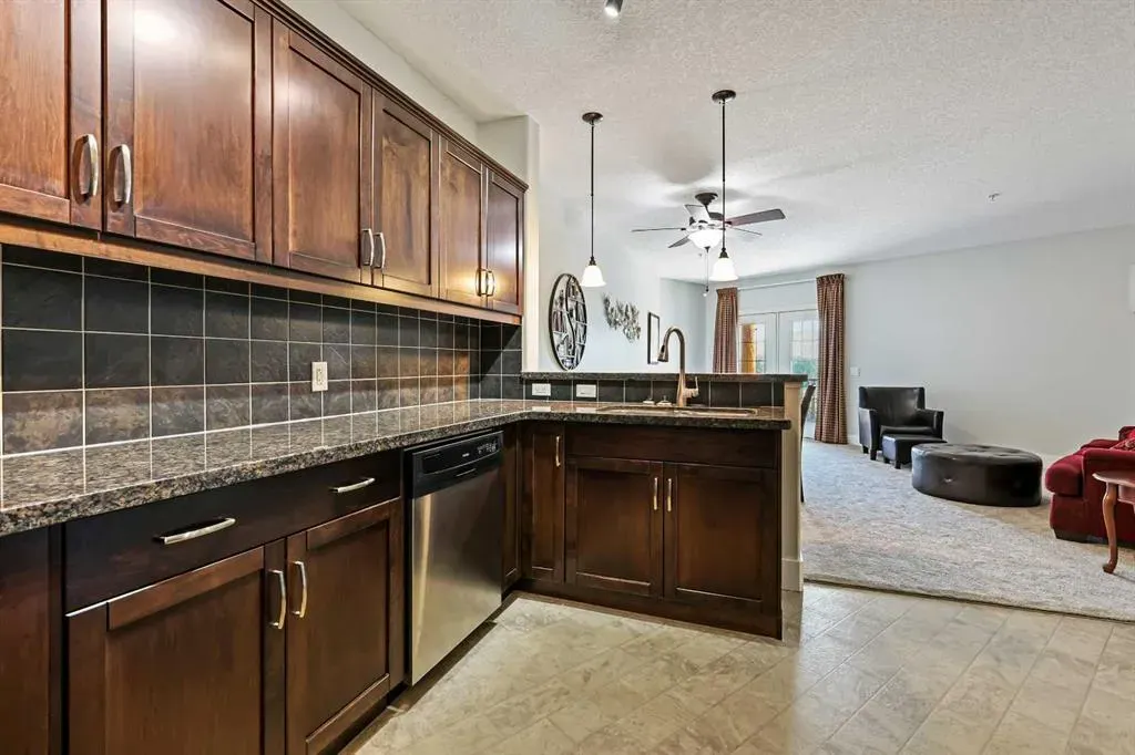 77 George Fox Trail, #107