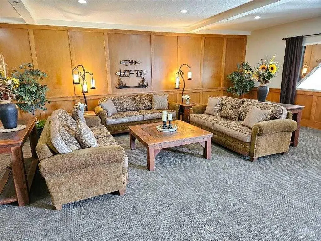 77 George Fox Trail, #107