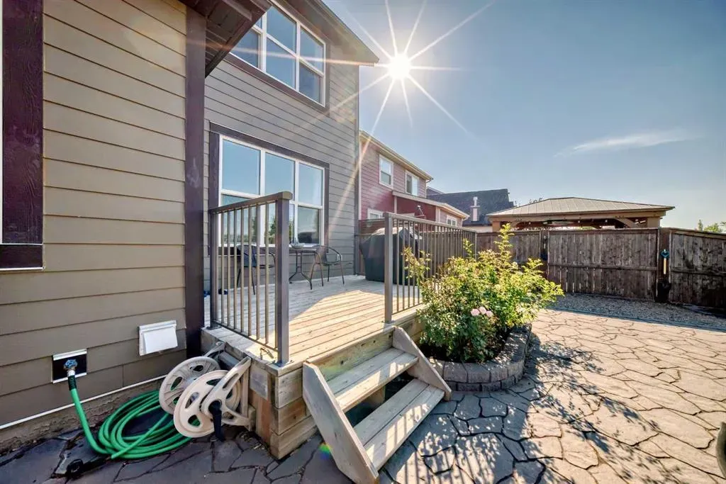 119 Legacy Glen Park SE