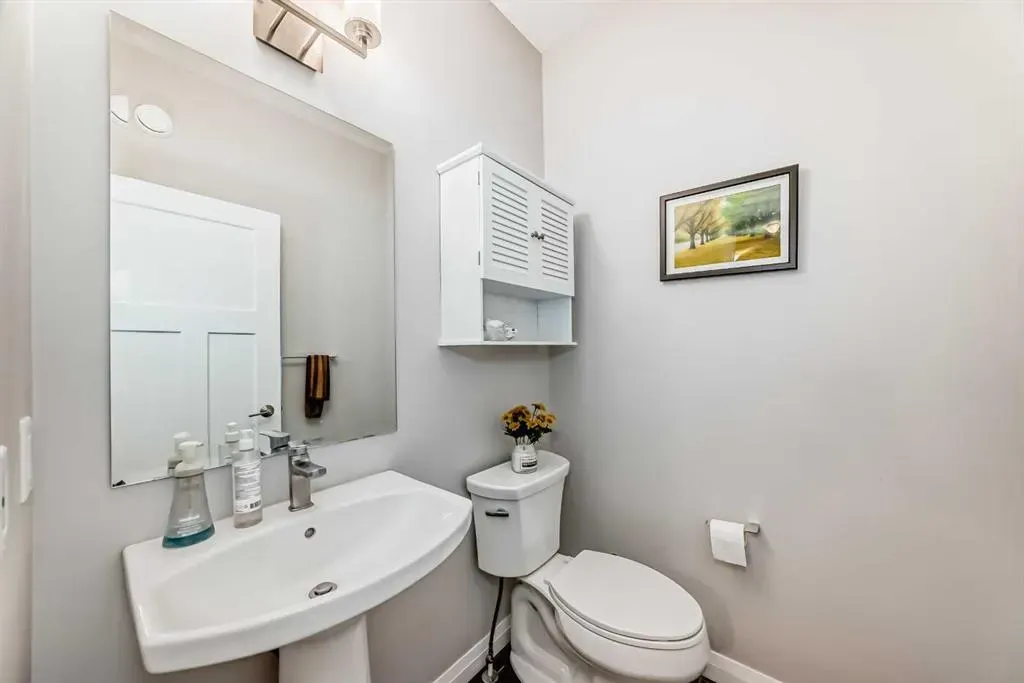 119 Legacy Glen Park SE