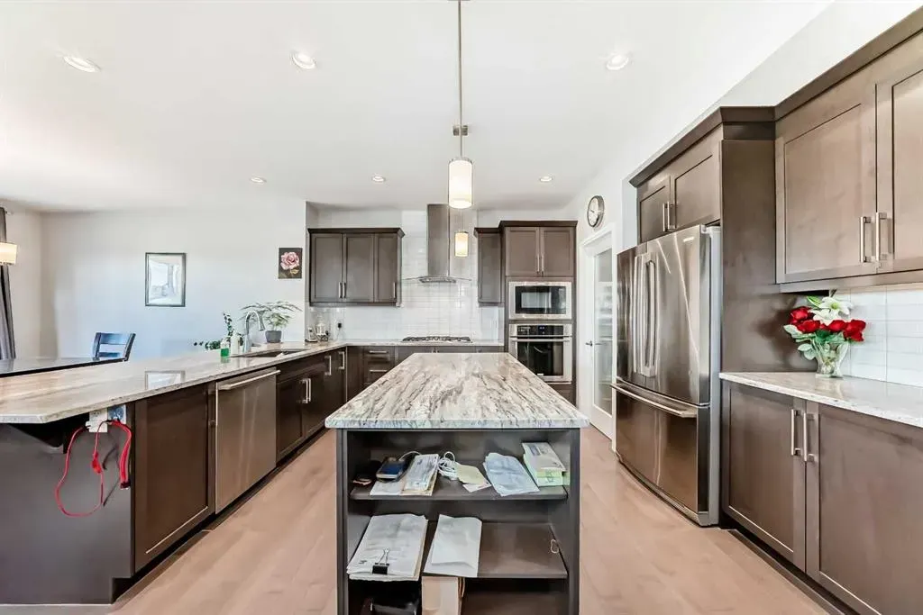 119 Legacy Glen Park SE
