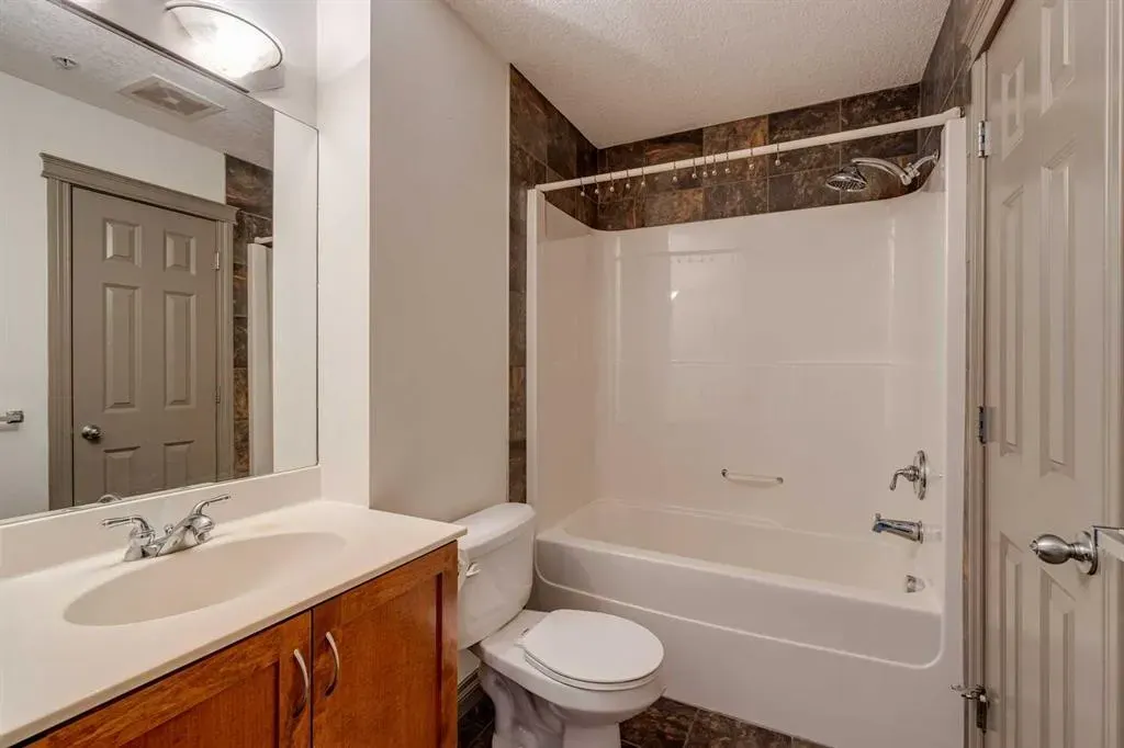 990 Centre Avenue NE, #512