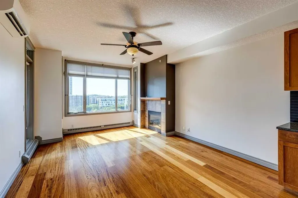 990 Centre Avenue NE, #512