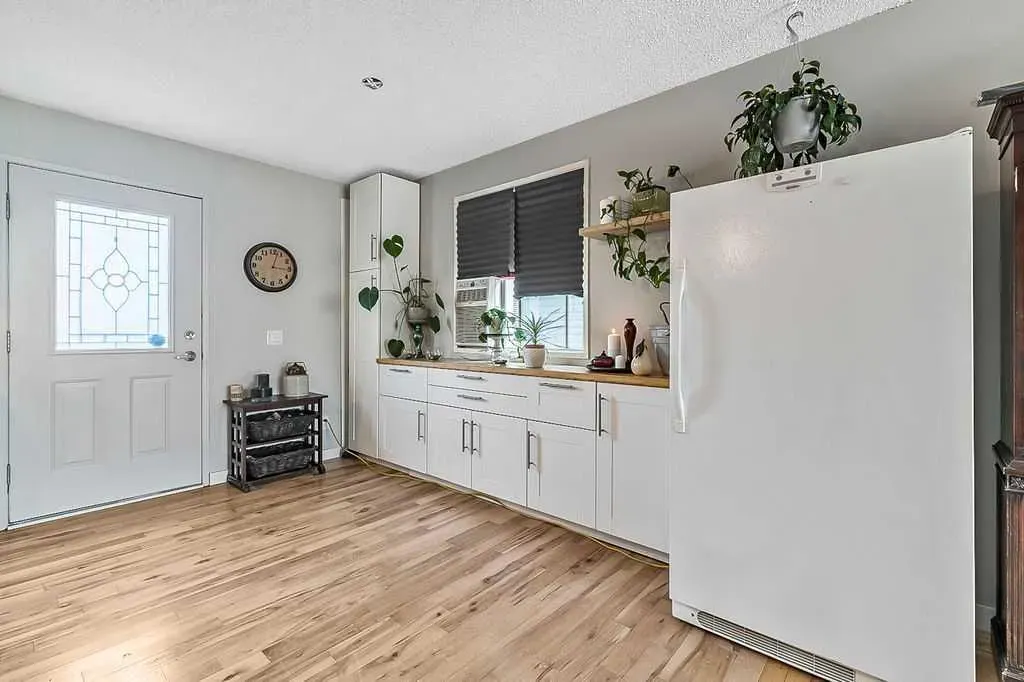 201 Robert Street SW