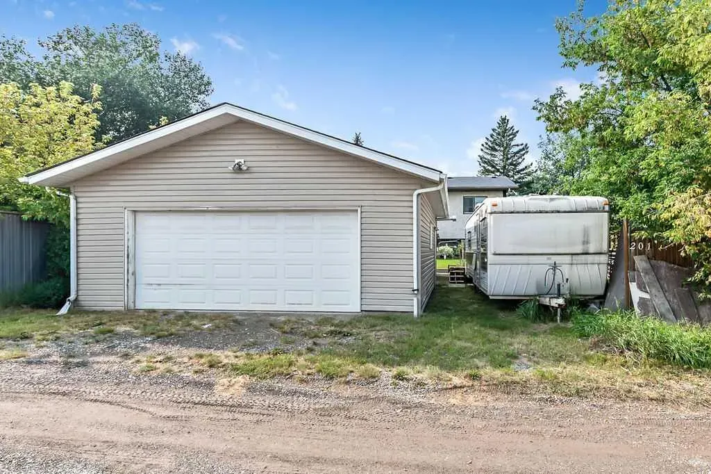 201 Robert Street SW