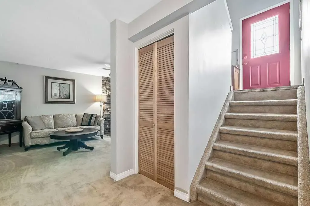 201 Robert Street SW