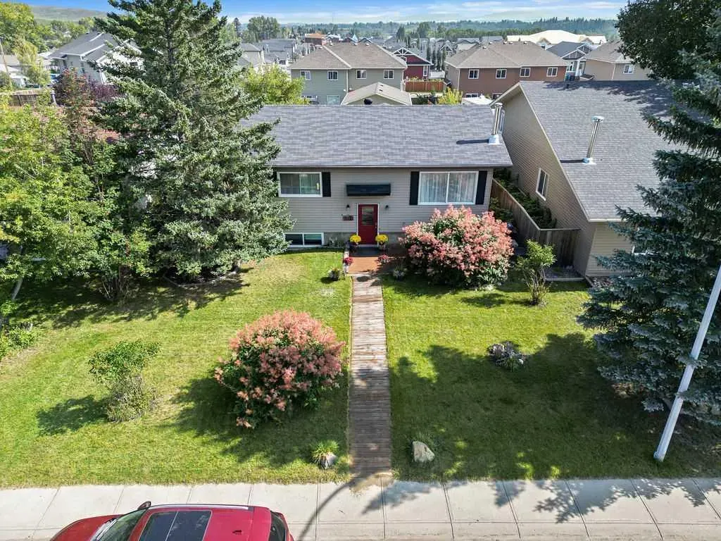 201 Robert Street SW