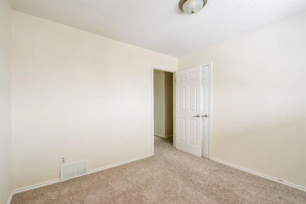 8112 36 Avenue NW, #19