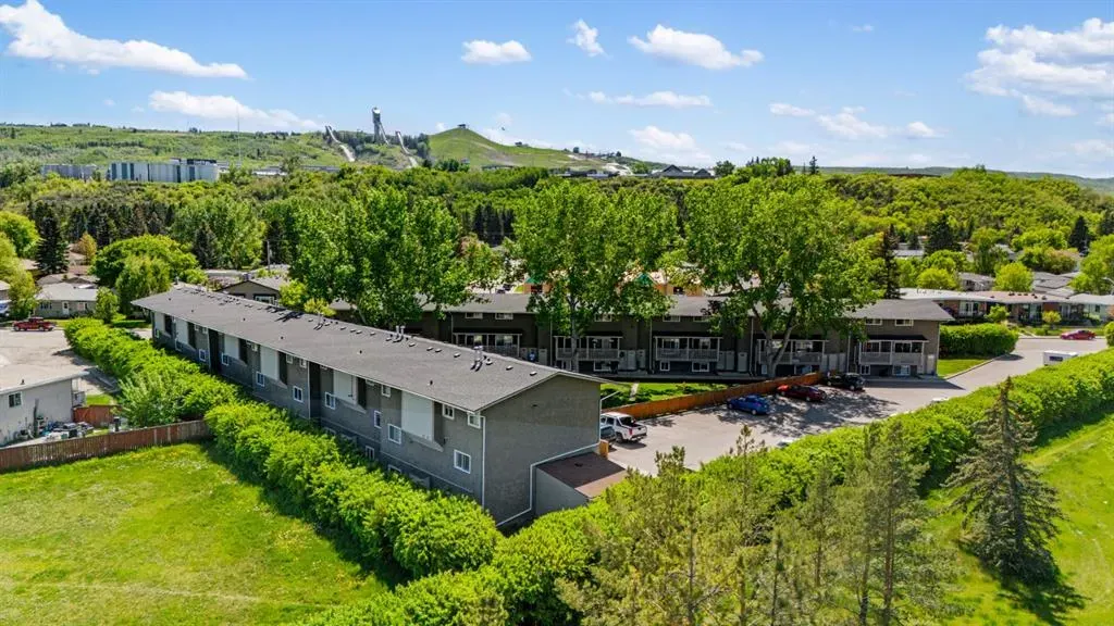 8112 36 Avenue NW, #19