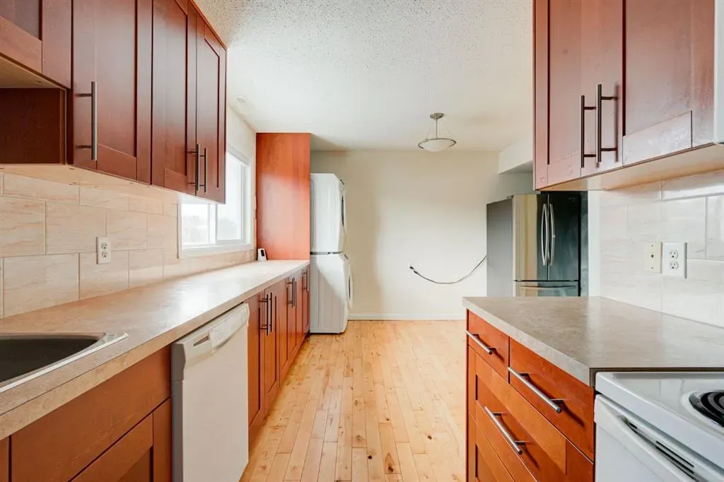 8112 36 Avenue NW, #19