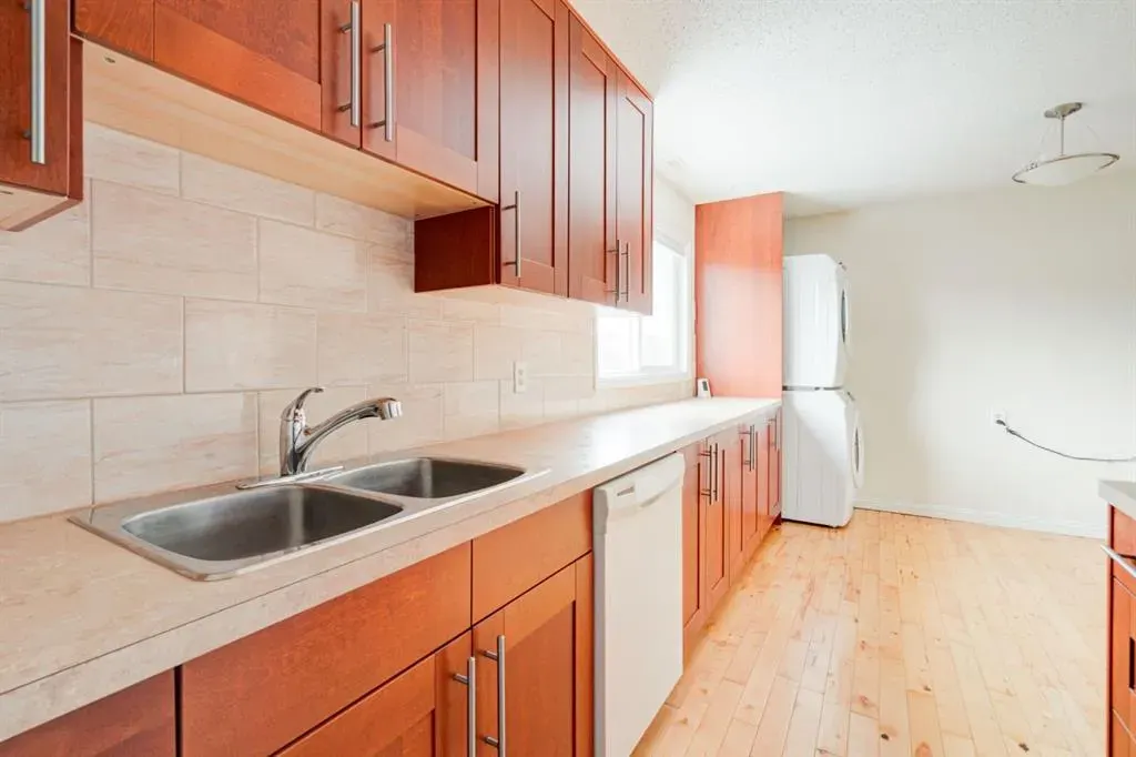 8112 36 Avenue NW, #19