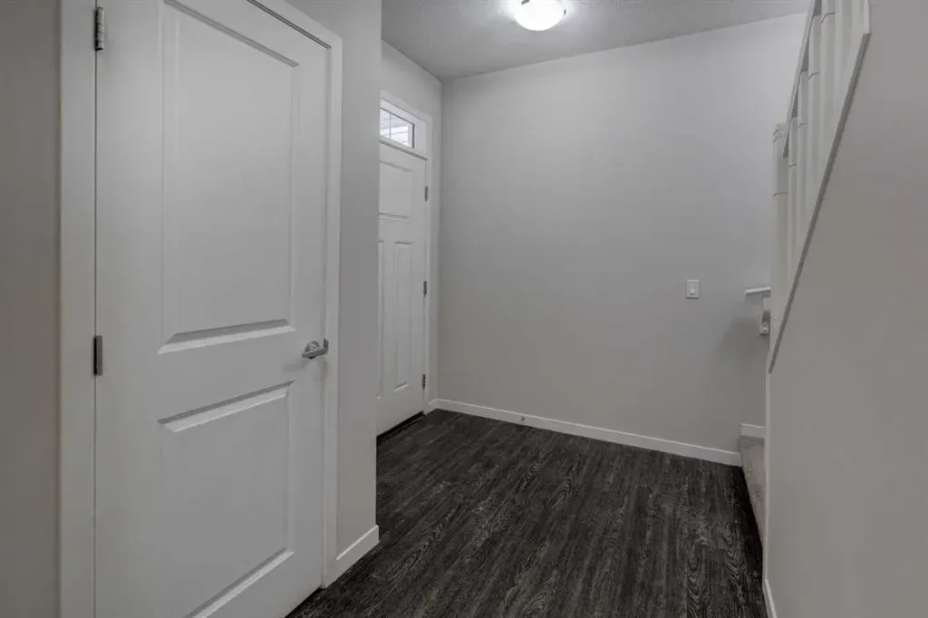 70 Howse Common NE