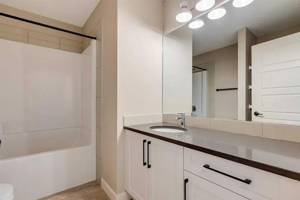 111 sundown Crescent