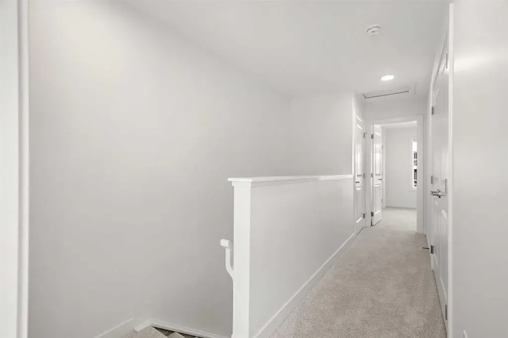 215 Seton Grove SE