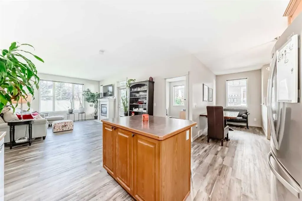 8000 Wentworth Drive SW, #406