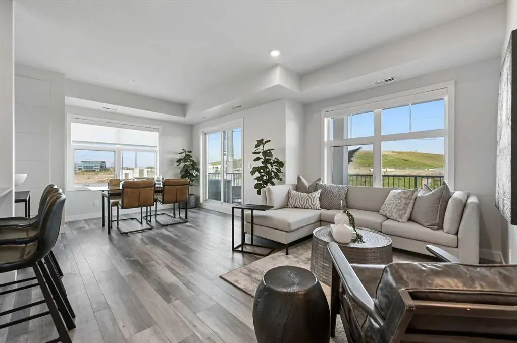 255 Les Jardins Park SE, #225