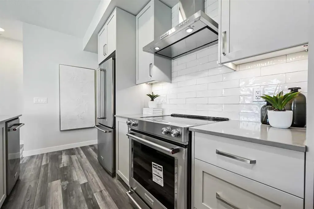 255 Les Jardins Park SE, #225