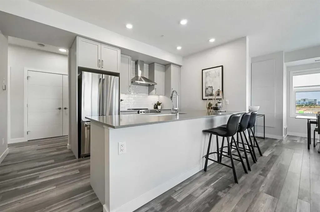 255 Les Jardins Park SE, #225