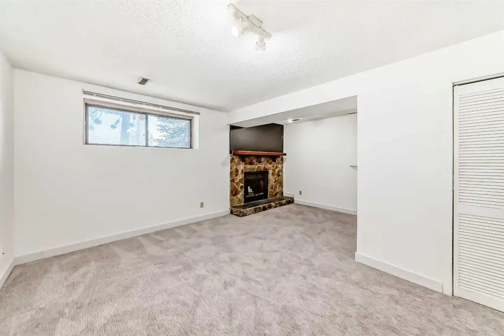 269 Edgepark Boulevard NW