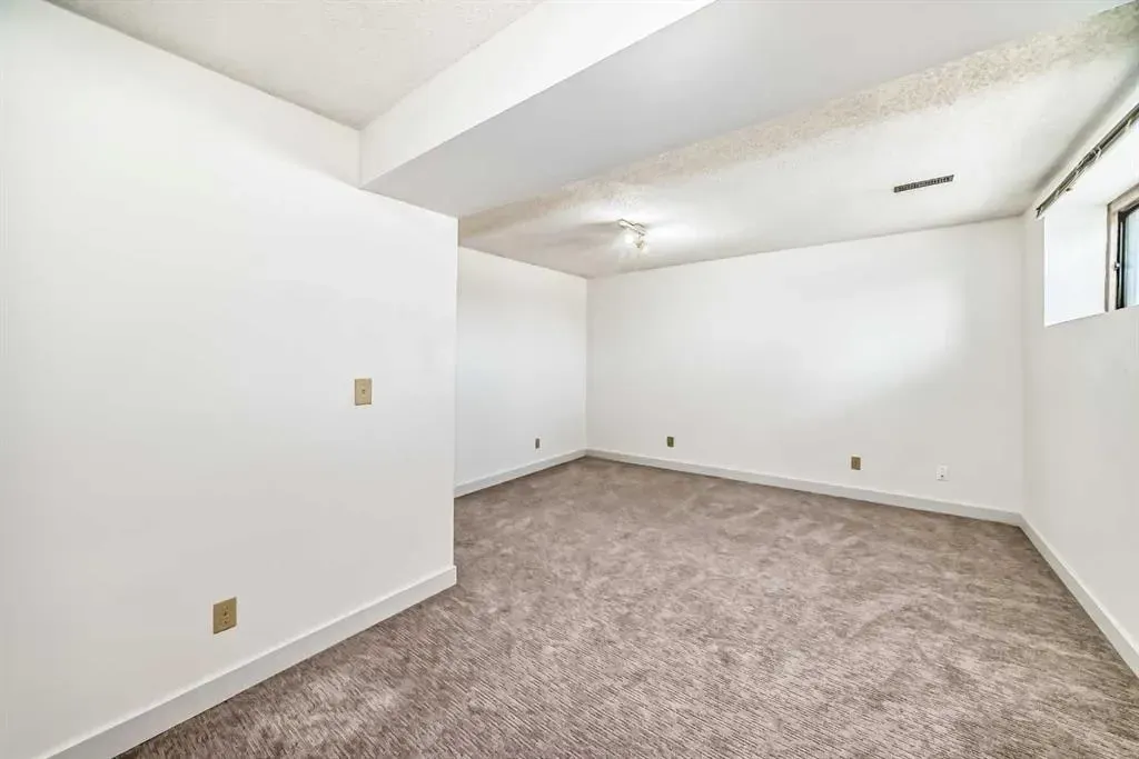 269 Edgepark Boulevard NW