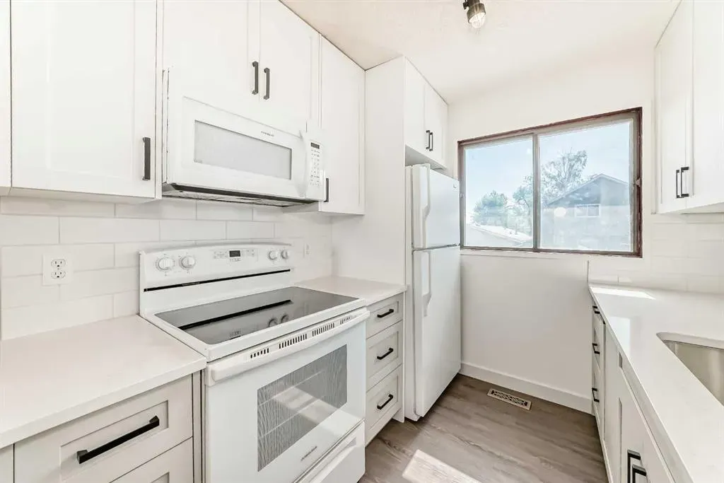 269 Edgepark Boulevard NW
