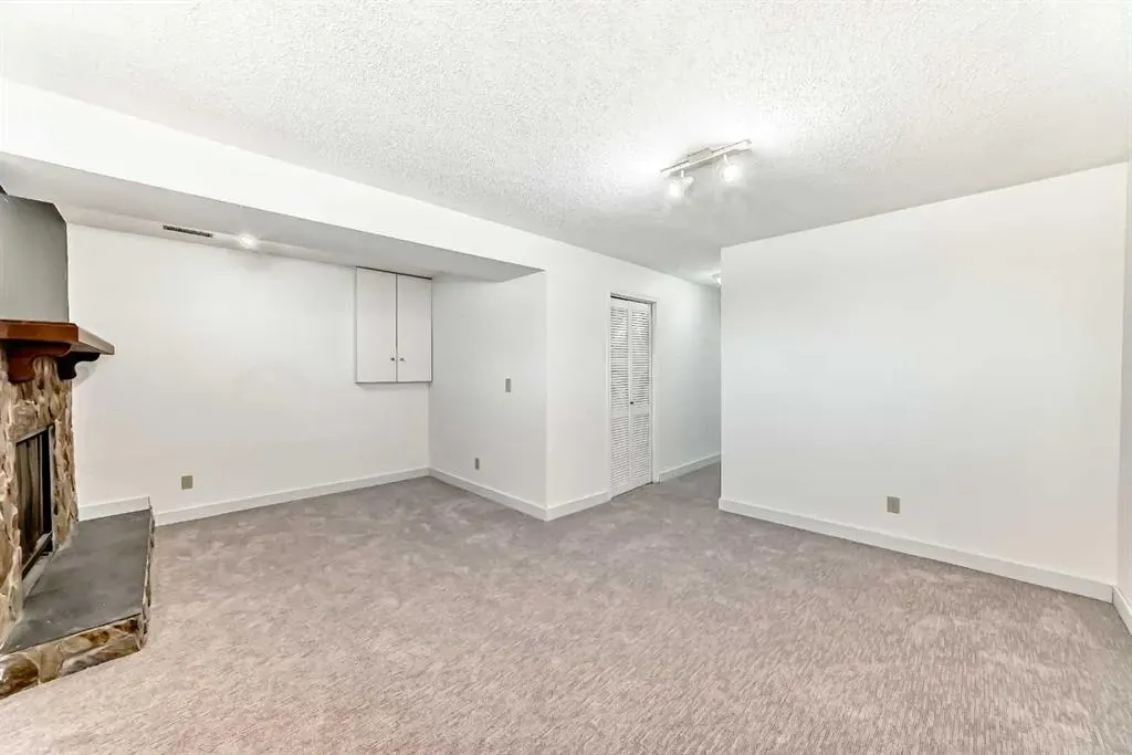 269 Edgepark Boulevard NW
