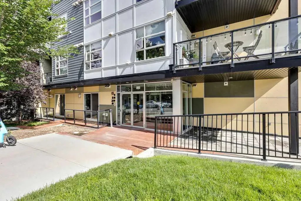 515 4 Avenue NE, #116