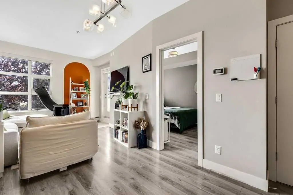 515 4 Avenue NE, #116