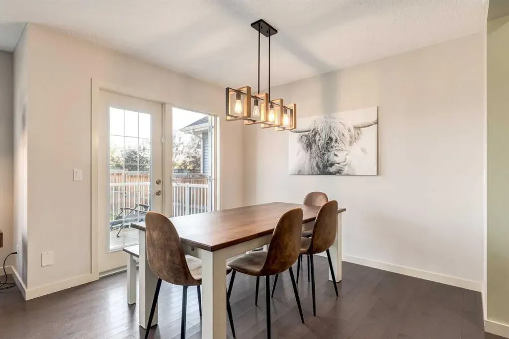 298 River Heights Crescent