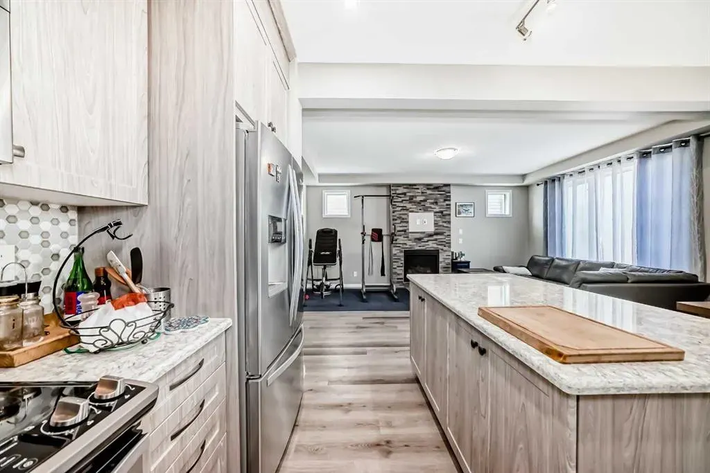 43 Carrington Crescent NW