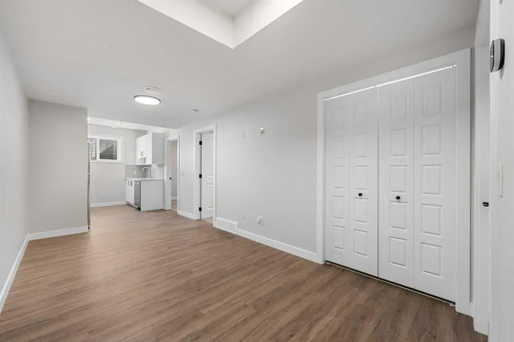 28 Buffaloberry Manor SE