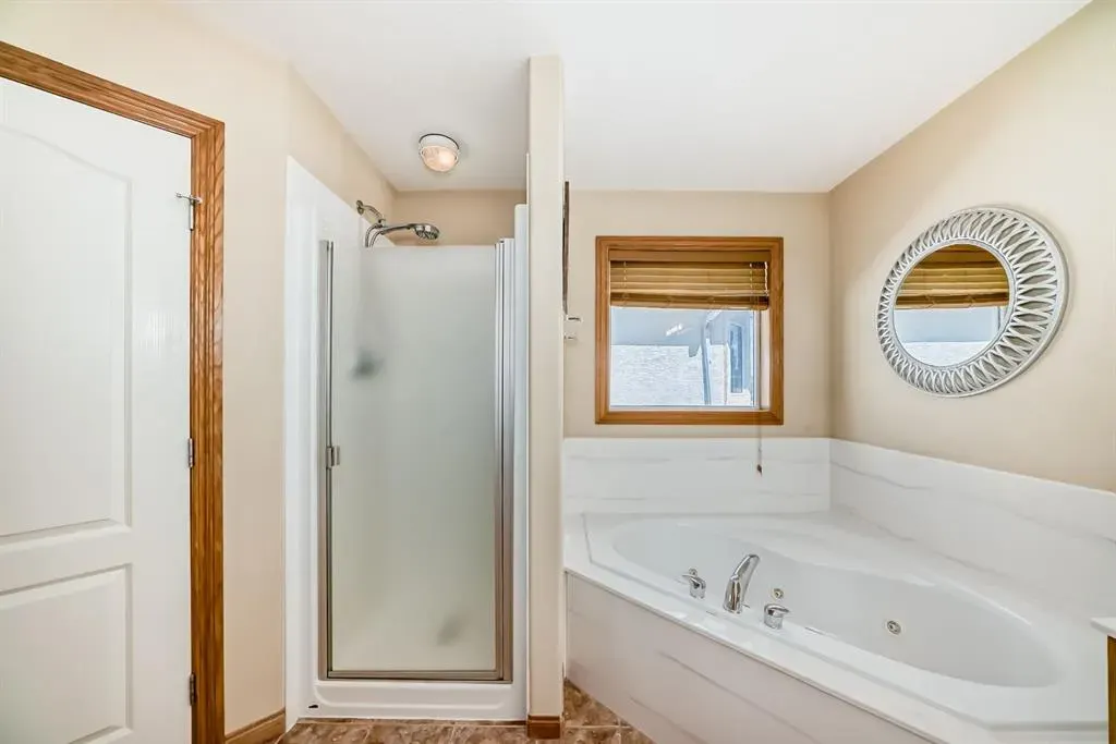 42 West Cedar Point SW