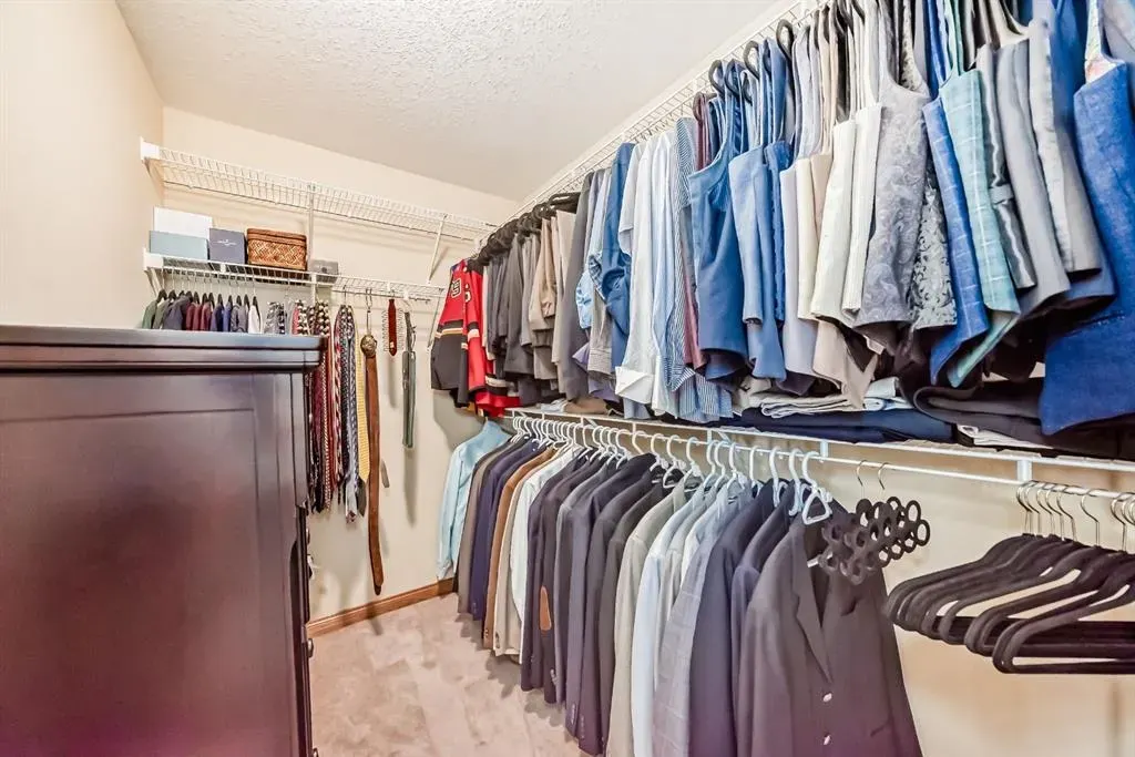 42 West Cedar Point SW