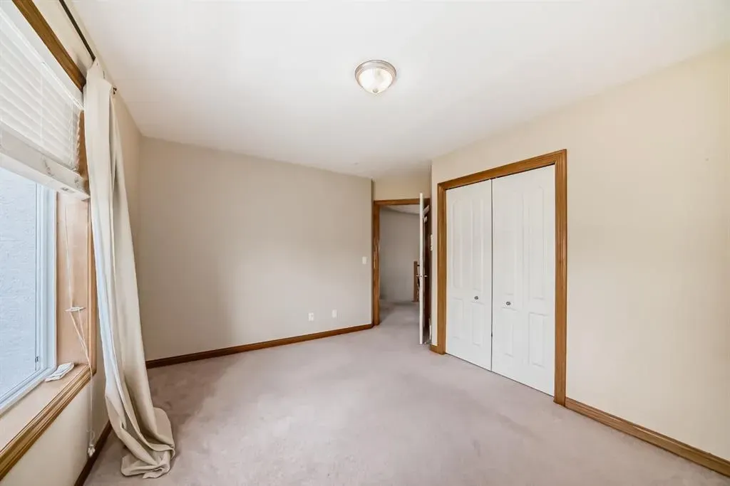 42 West Cedar Point SW