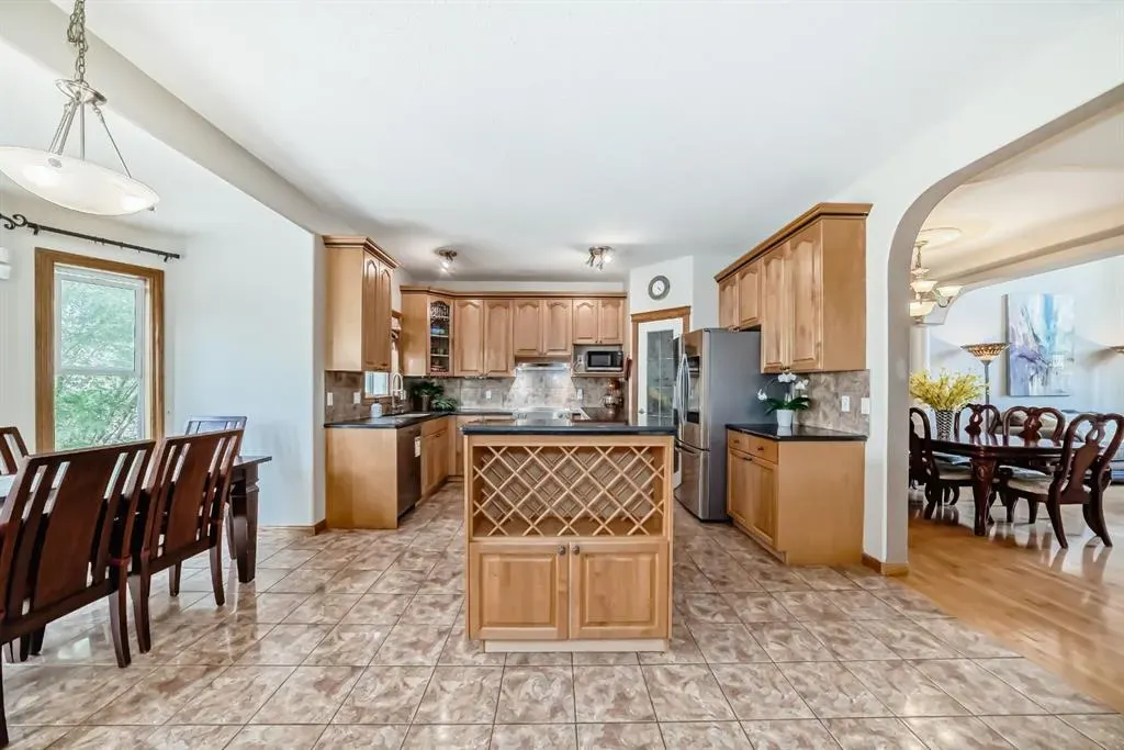 42 West Cedar Point SW