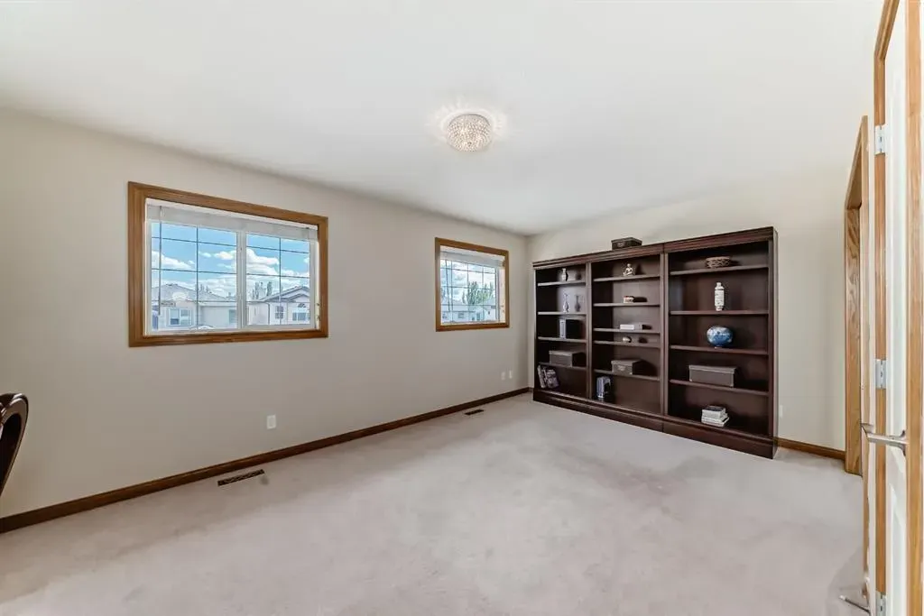 42 West Cedar Point SW