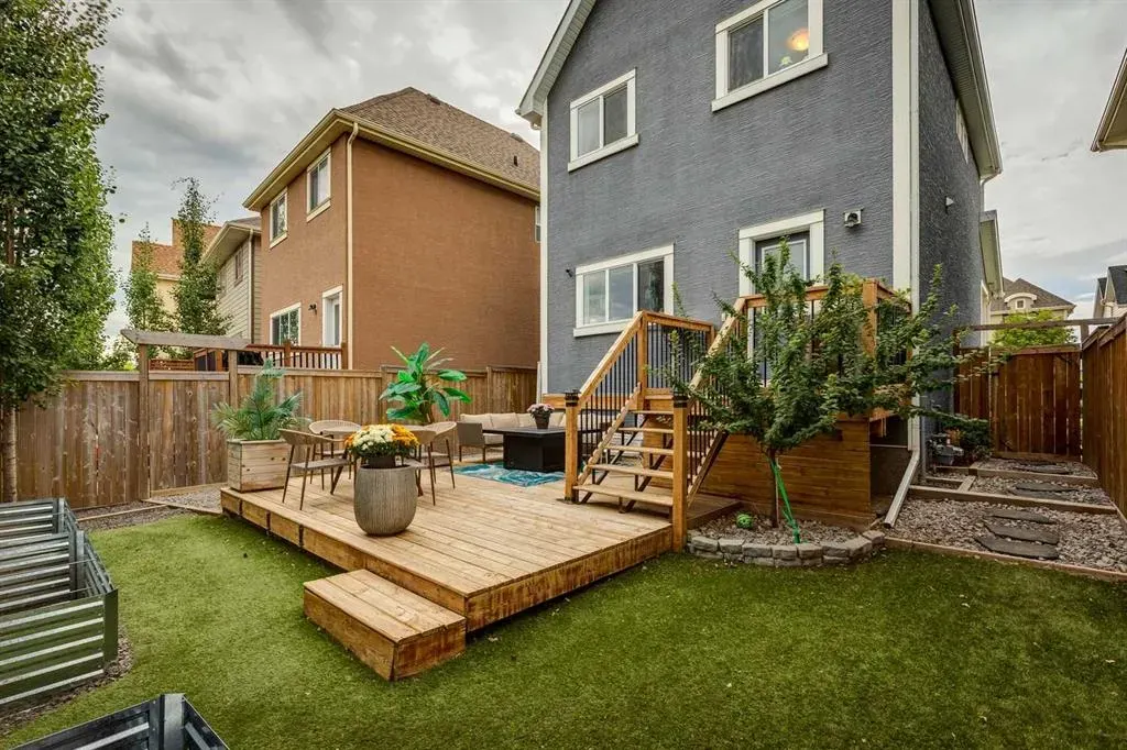159 Mahogany Grove SE