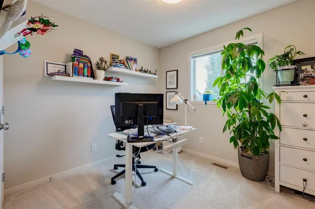 159 Mahogany Grove SE