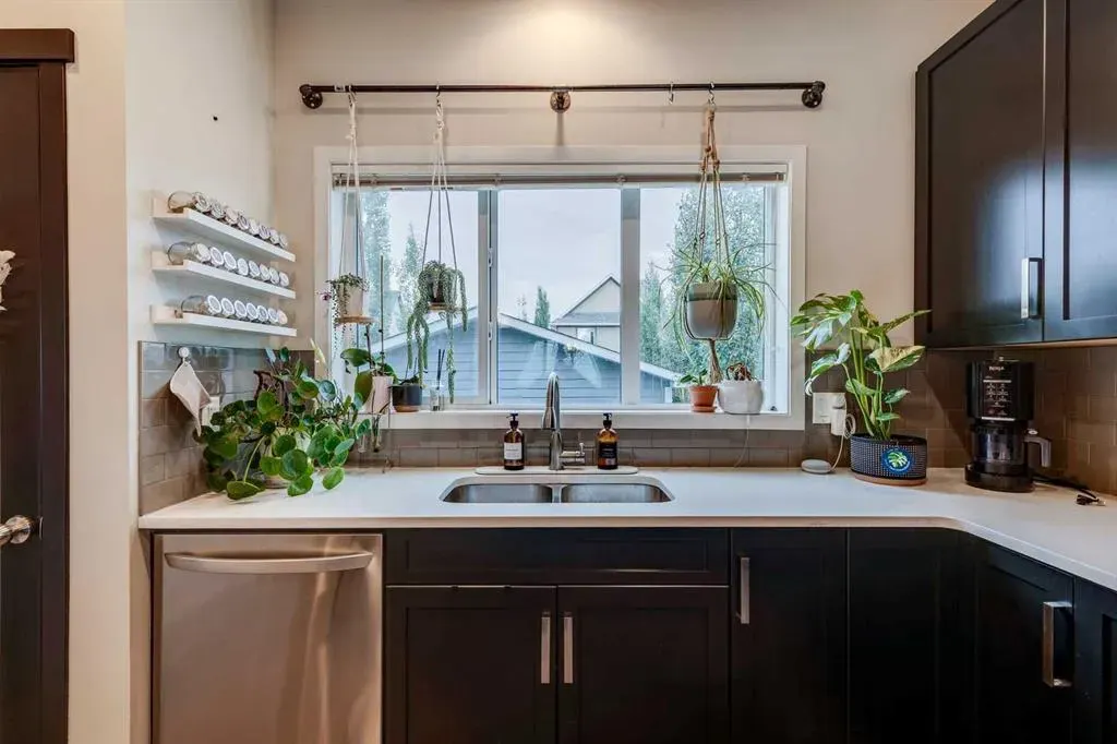 159 Mahogany Grove SE