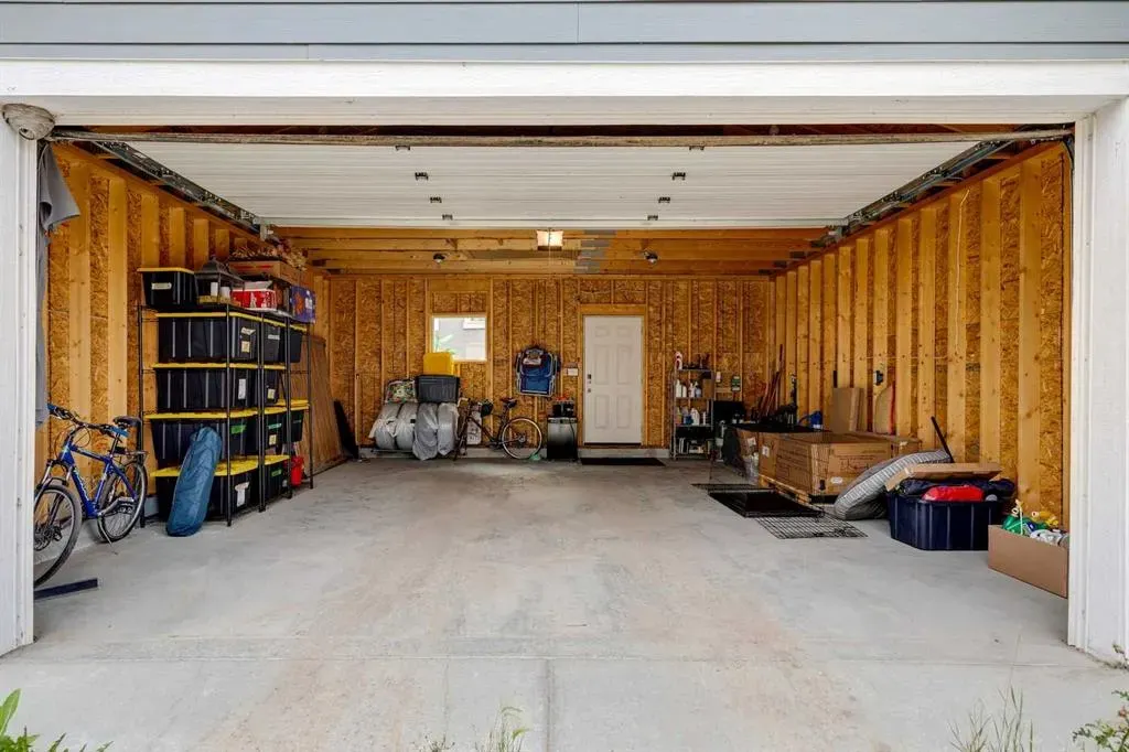 159 Mahogany Grove SE