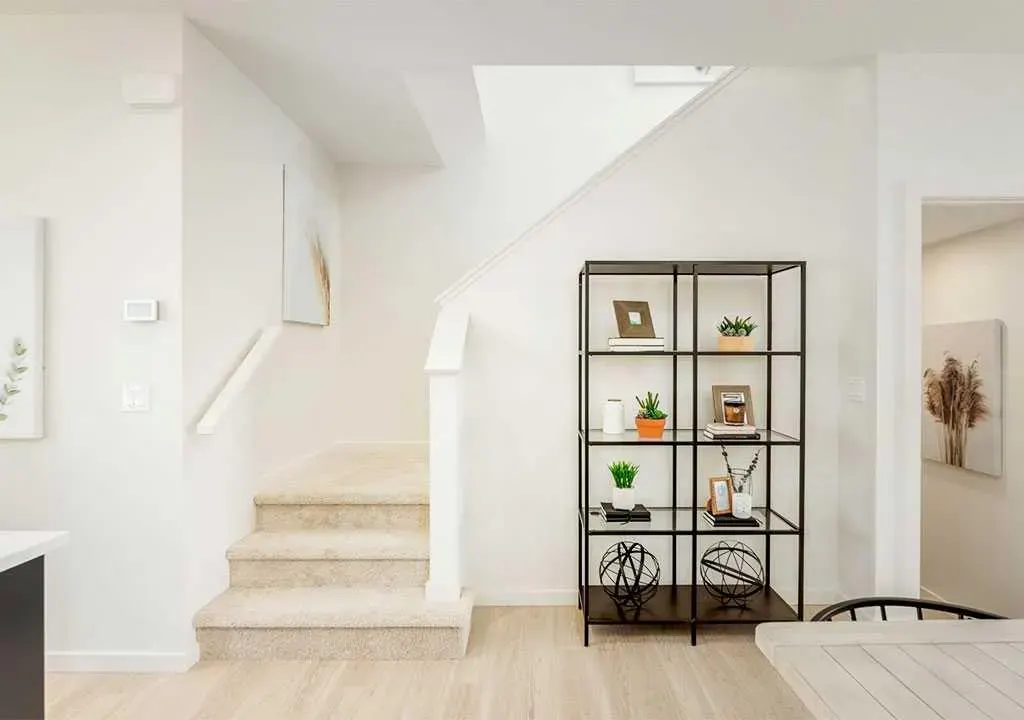 231 Savoy Landing SE