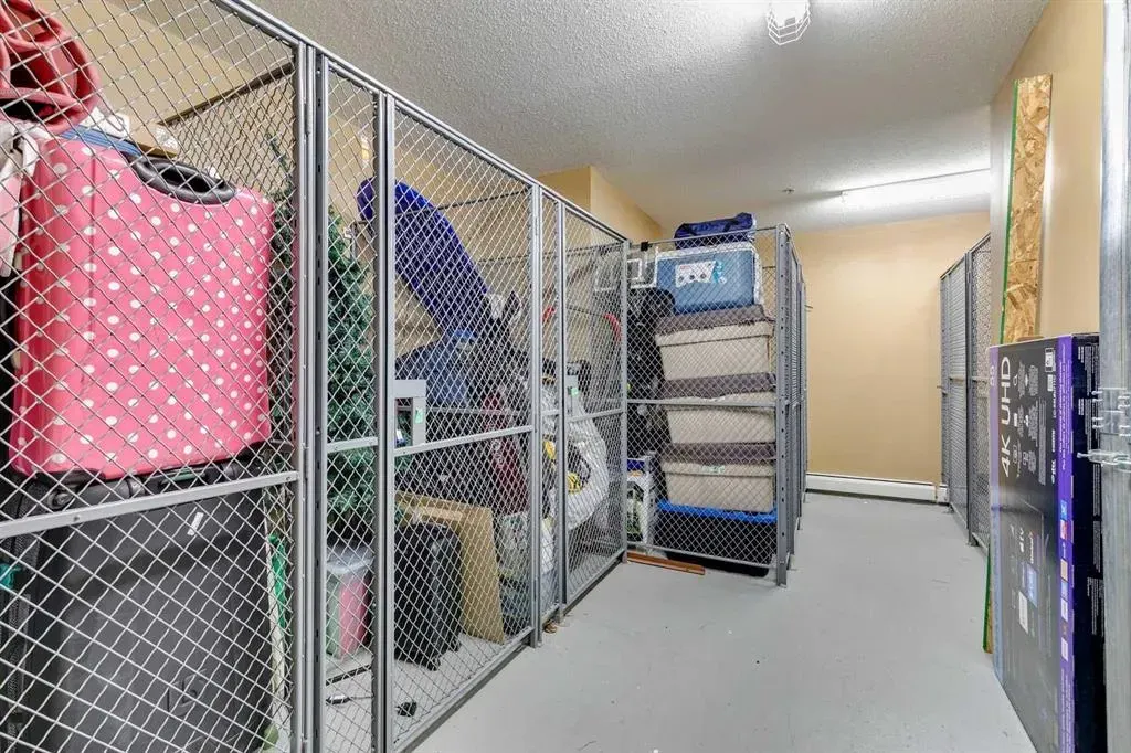 2420 34 Avenue SW, #210