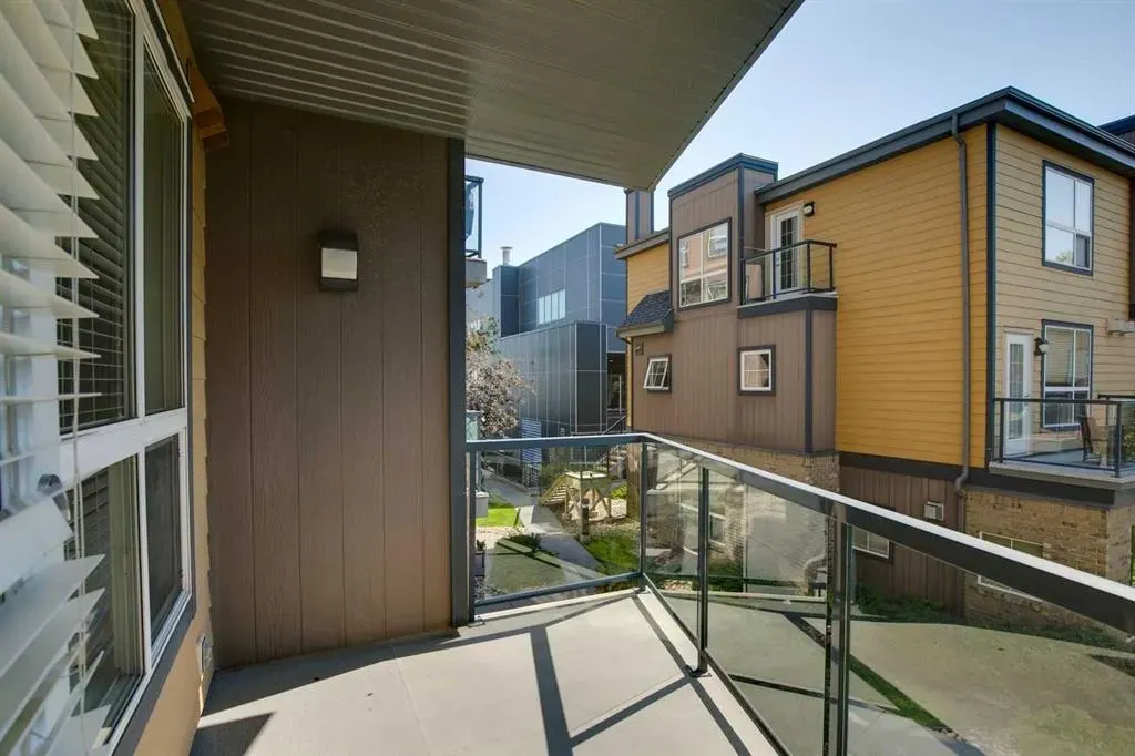 2420 34 Avenue SW, #210