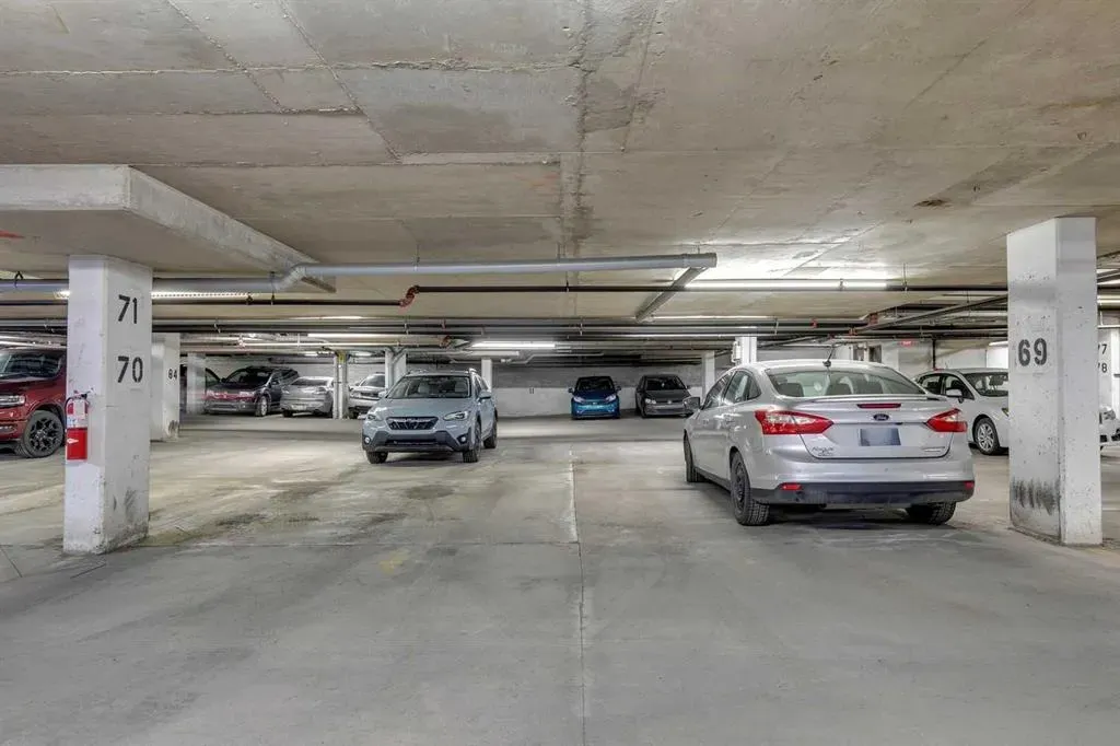 2420 34 Avenue SW, #210