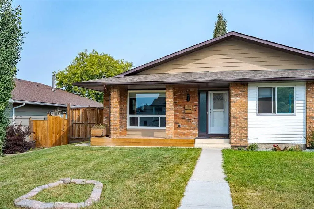 224 Jensen Drive NE