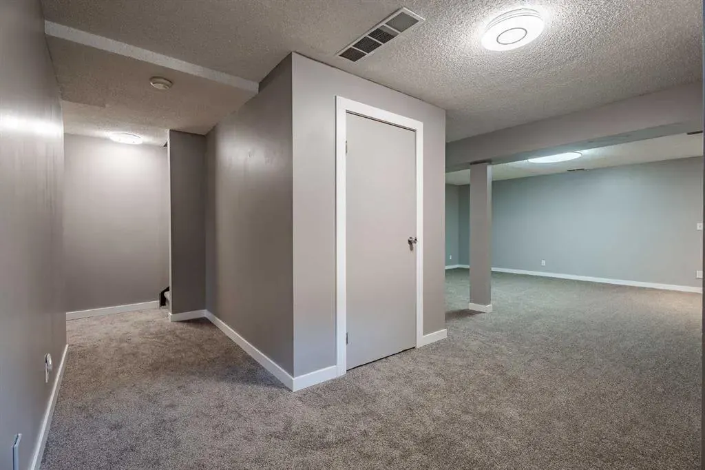 224 Jensen Drive NE
